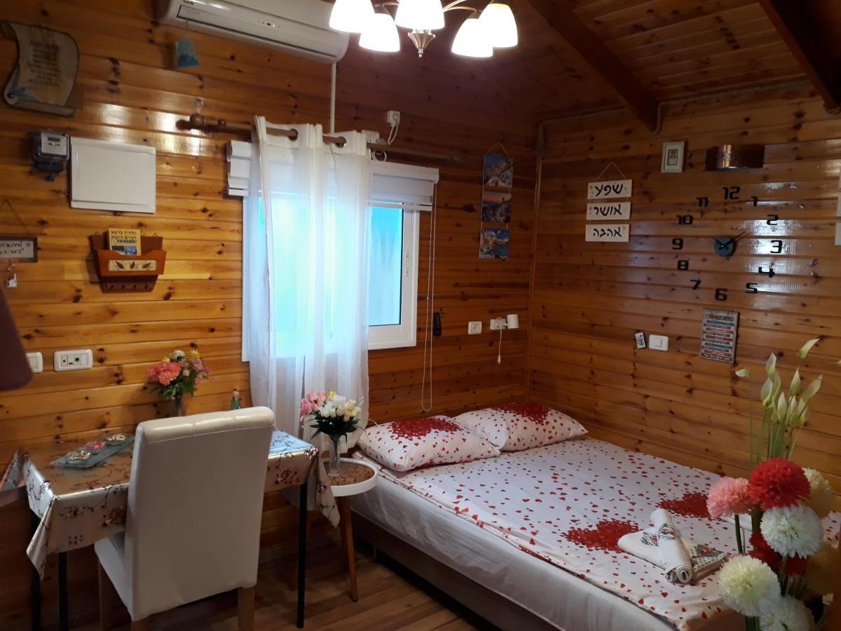Appartement Happiness Zimmer צימר האושר - גם לציבור הדתי à Nahariya Extérieur photo