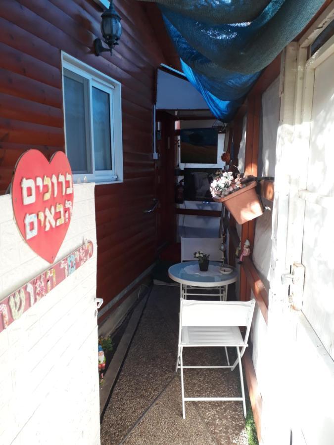 Appartement Happiness Zimmer צימר האושר - גם לציבור הדתי à Nahariya Extérieur photo